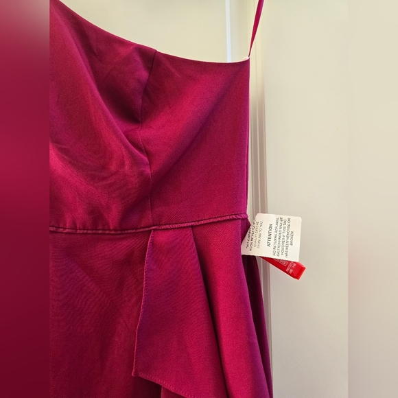 Ieena for Mac Duggal, One Shoulder High Slit Ruffle Gown,Berry, Size 2,MSRP $358 - Picture 6 of 13